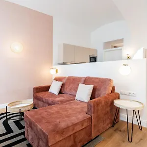 sankt-elisabeth-superior-apartments-1040.vienna-besthotels.com/