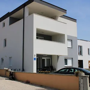 villa-seven.hotelinzadar.com/
