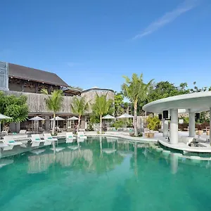  Villa Cross Bali Breakers Indonesia